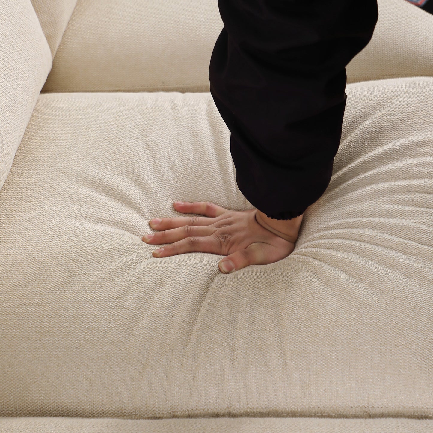 Beige Chenille 3-seater Sofa with Rolled Arms
