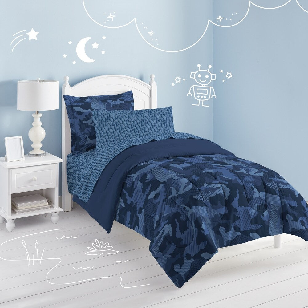 Dream Factory Geo Camo 5-piece Bed in a Bag with Sheet Set