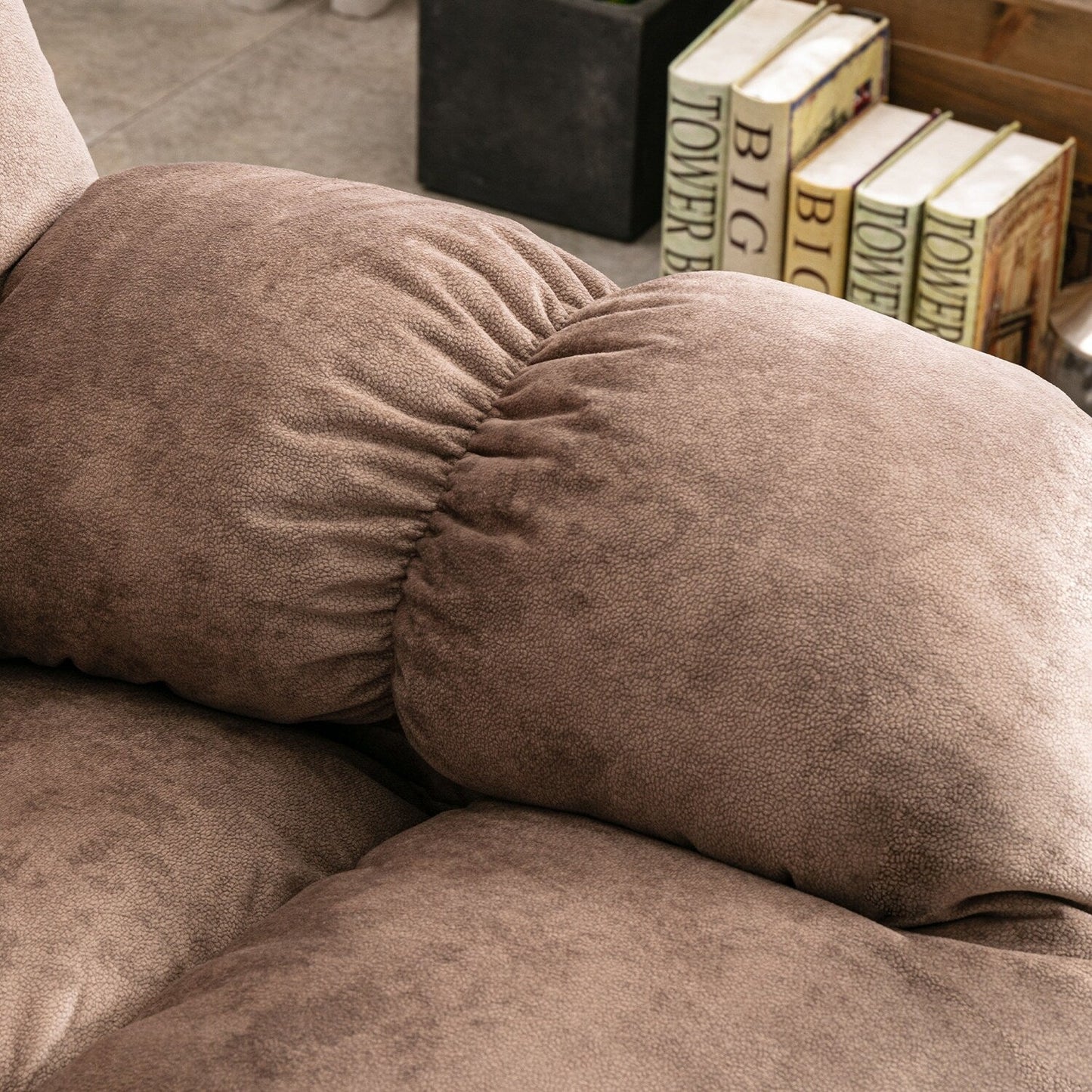 Heavy Duty Power Lift Recliner Chair for Elderly with Overstuffed Design