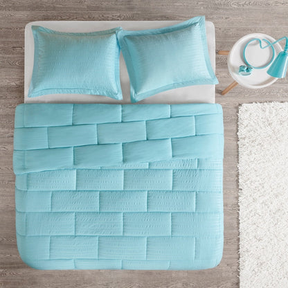 Intelligent Design Ava Seersucker Down Alternative Comforter Set