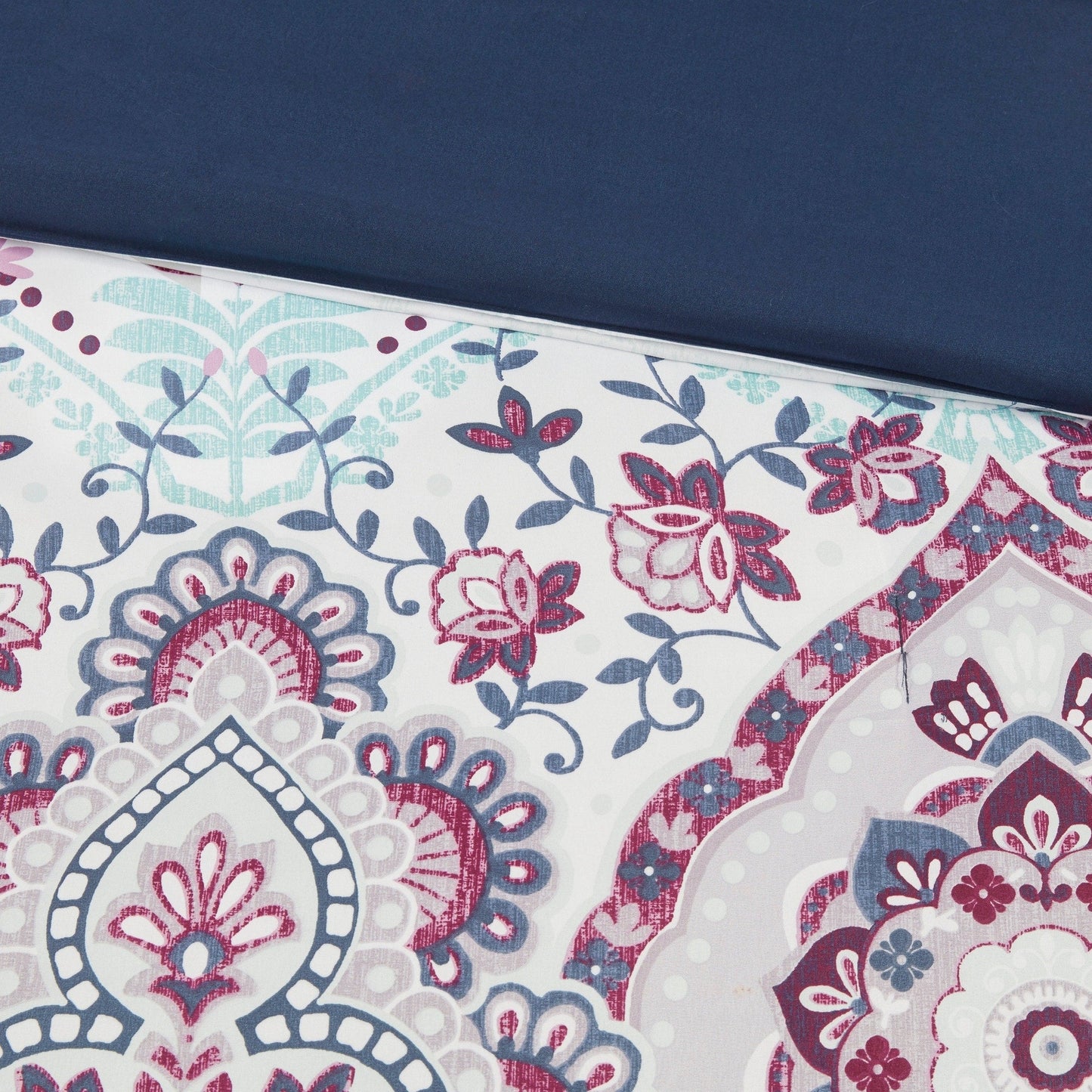 Intelligent Design Avery Boho Comforter Set with Bed Sheets