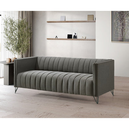 Clayfell Kurtis Square Arm Living Set