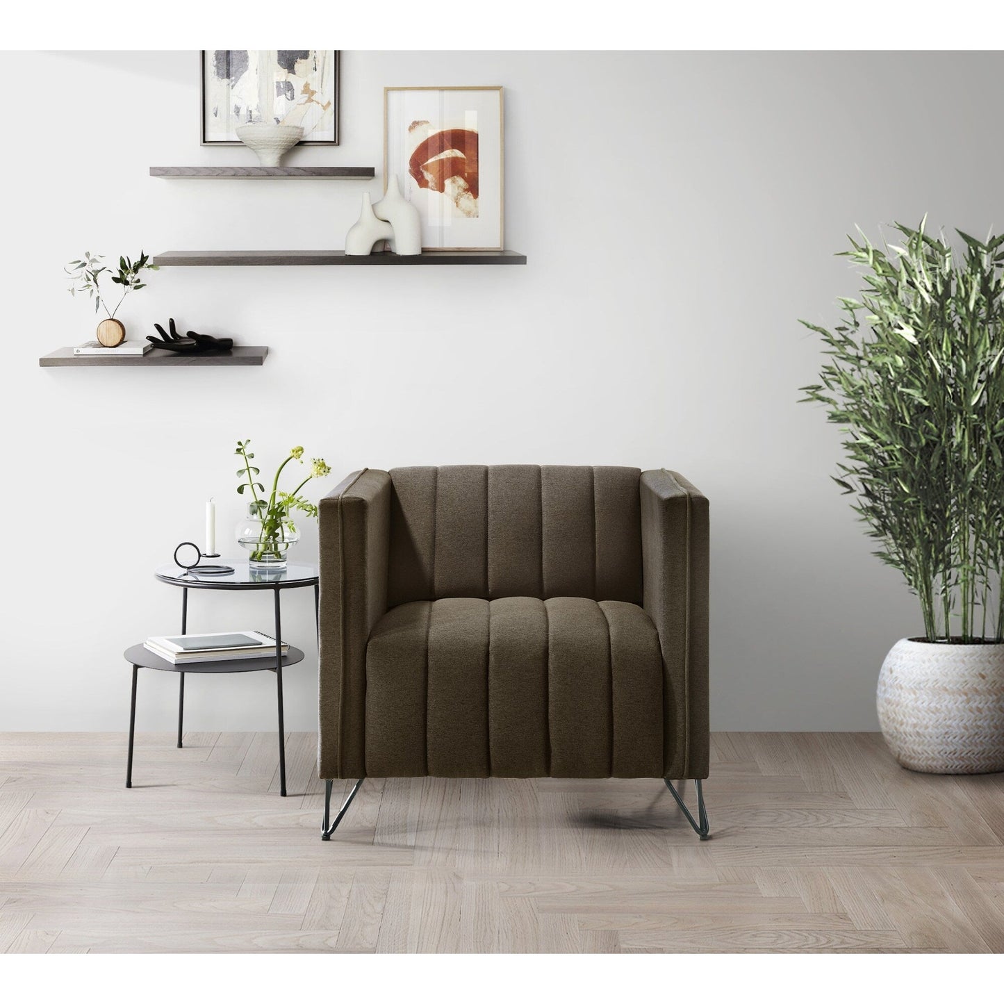 Clayfell Kurtis Square Arm Living Set