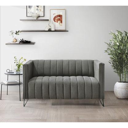 Clayfell Kurtis Square Arm Living Set
