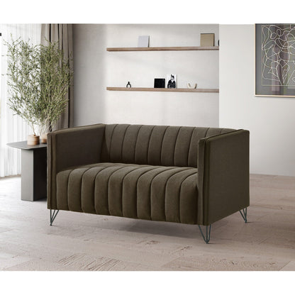 Clayfell Kurtis Square Arm Living Set