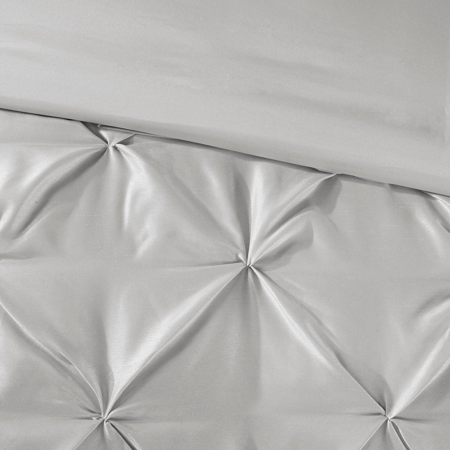 Madison Park Essentials Loretta 24-Piece Room in a Bag with Window Panels and Sheet Set