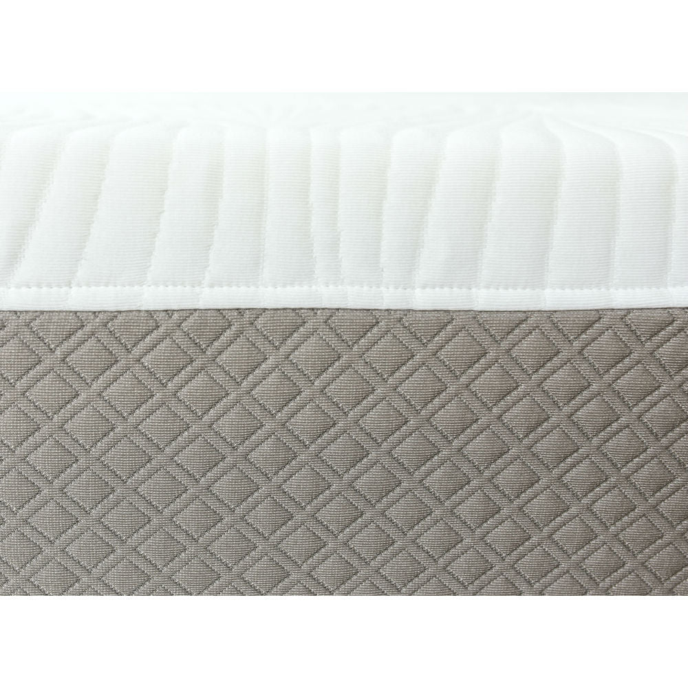 Maxrest Eco Friendly 10-inch Queen-size Gel Memory Foam Mattress - Off White