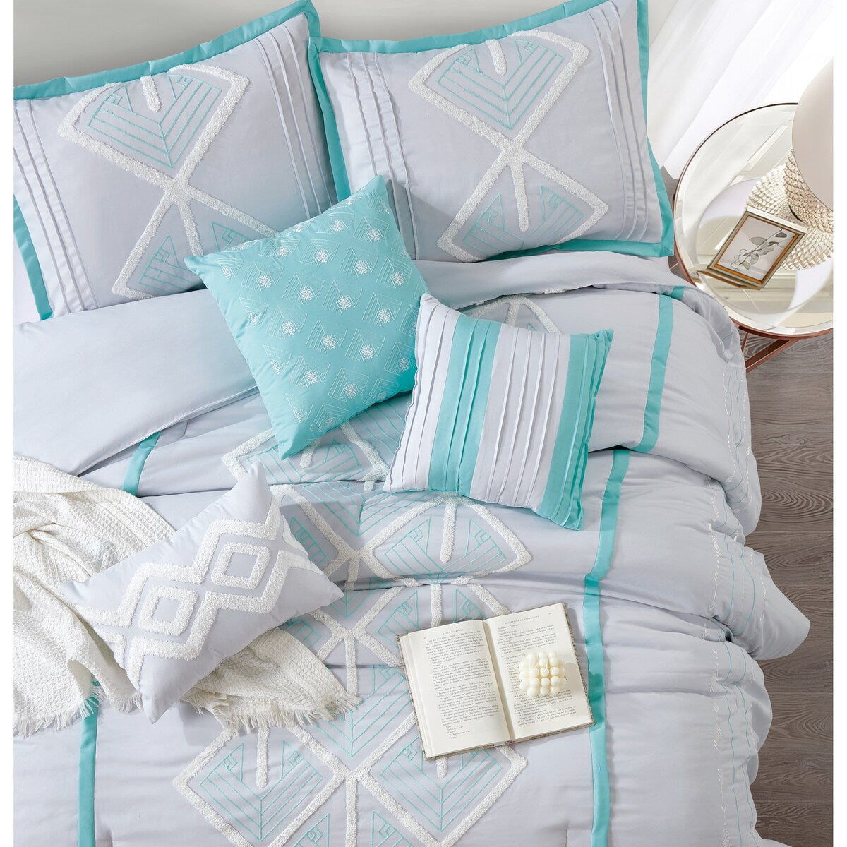 Nanshing Corina 7 Piece Terry Embroidery Comforter Set