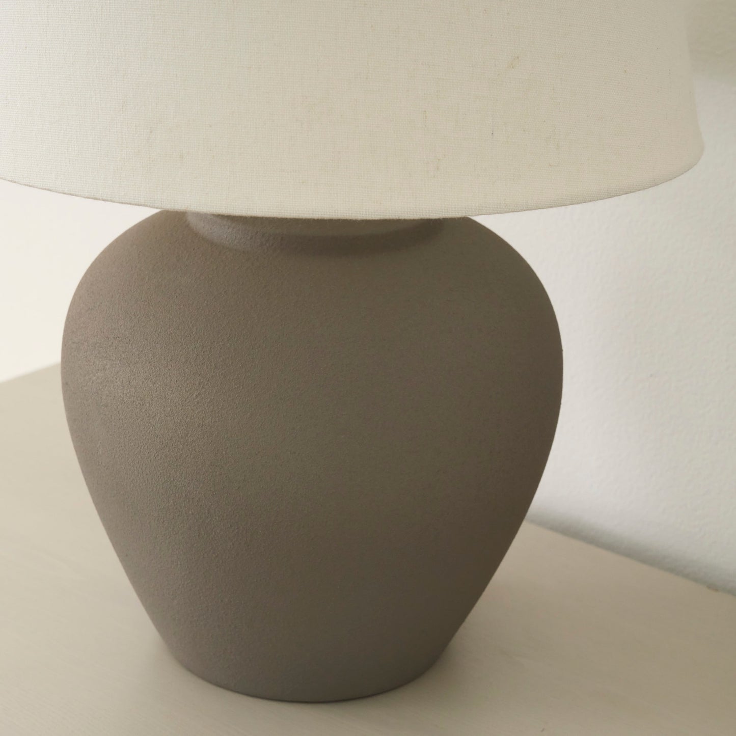 Nourison 20 Rustic Ceramic Pot Table Lamp