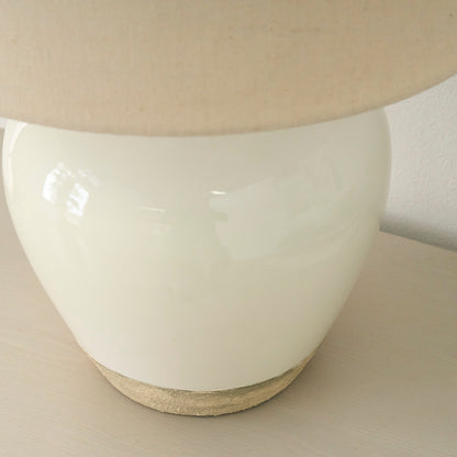 Nourison 20 Rustic Ceramic Pot Table Lamp