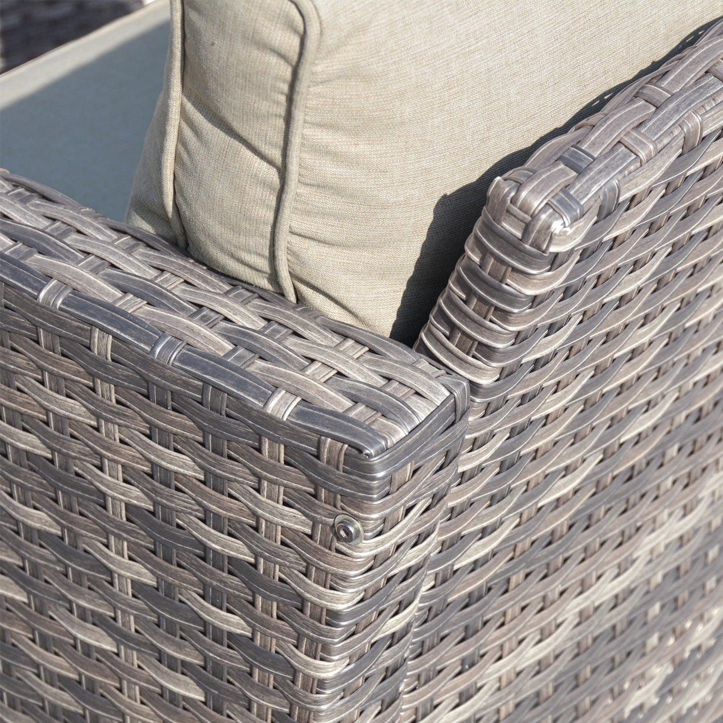 OVIOS 8-piece Patio Wicker Conversation Furniture Set with Swivel Chairs