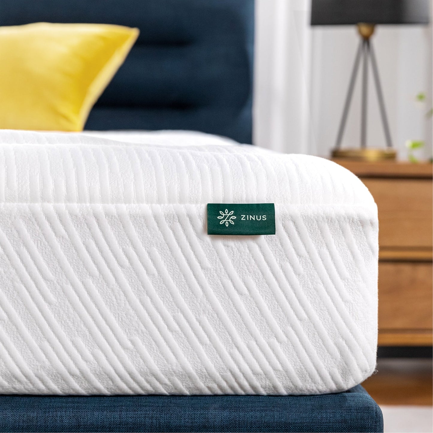 Priage by ZINUS 10 Inch Cloud Memory Foam Mattress