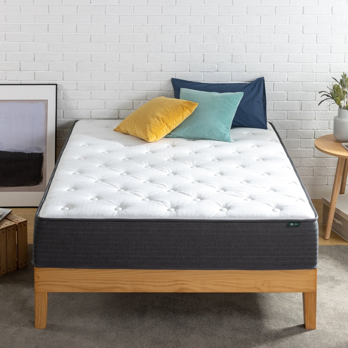Priage by ZINUS 10 Inch Comfort Essential Pocket Spring Hybrid Mattress