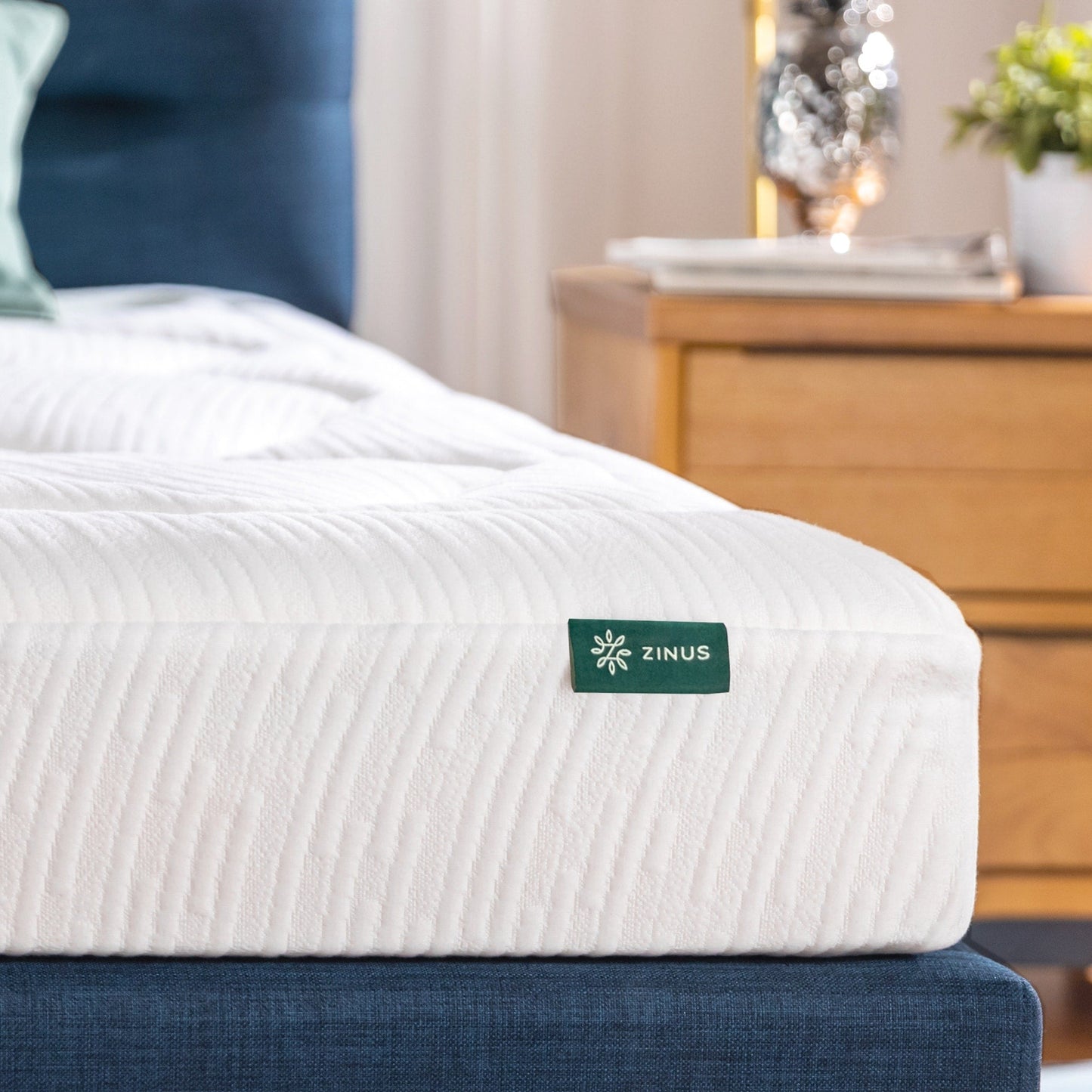 Priage by ZINUS 8 Inch Cloud Memory Foam Mattress