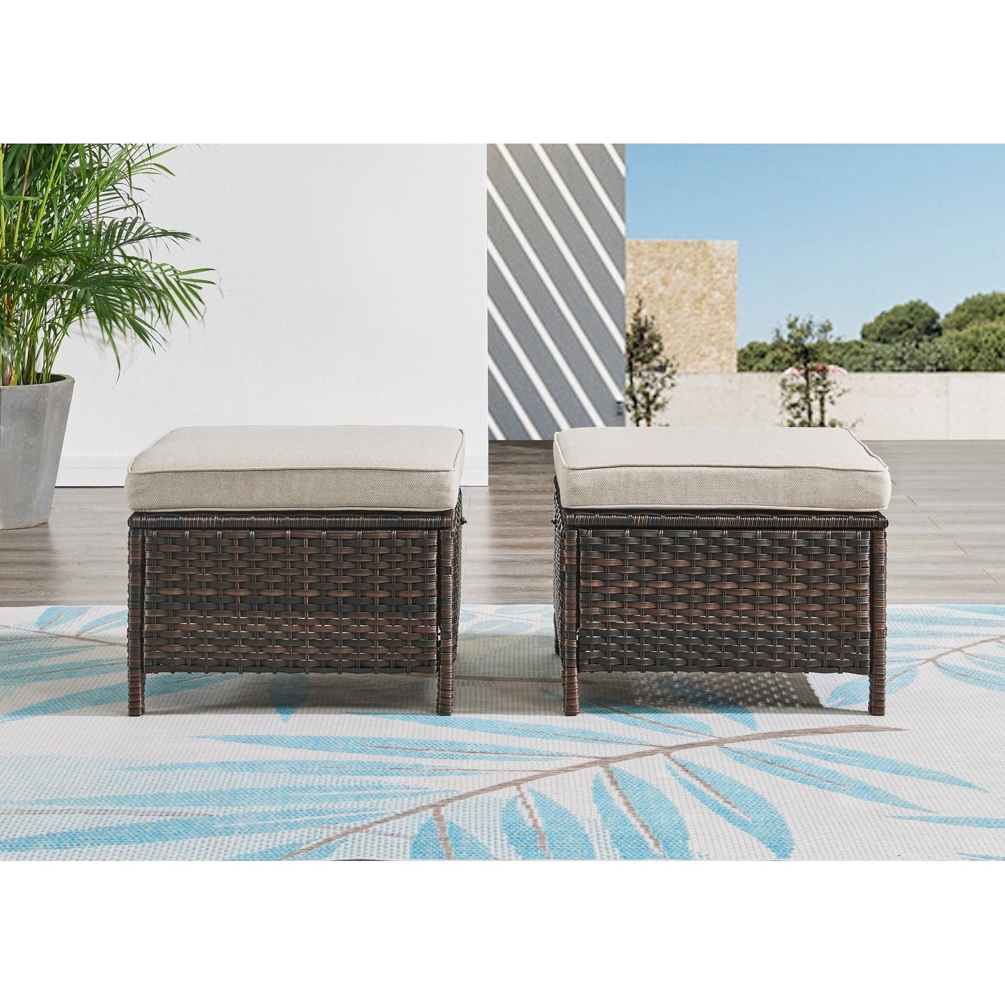 Pocassy 5-Piece Outdoor Furniture Set, Swivel chairs with Ottomans