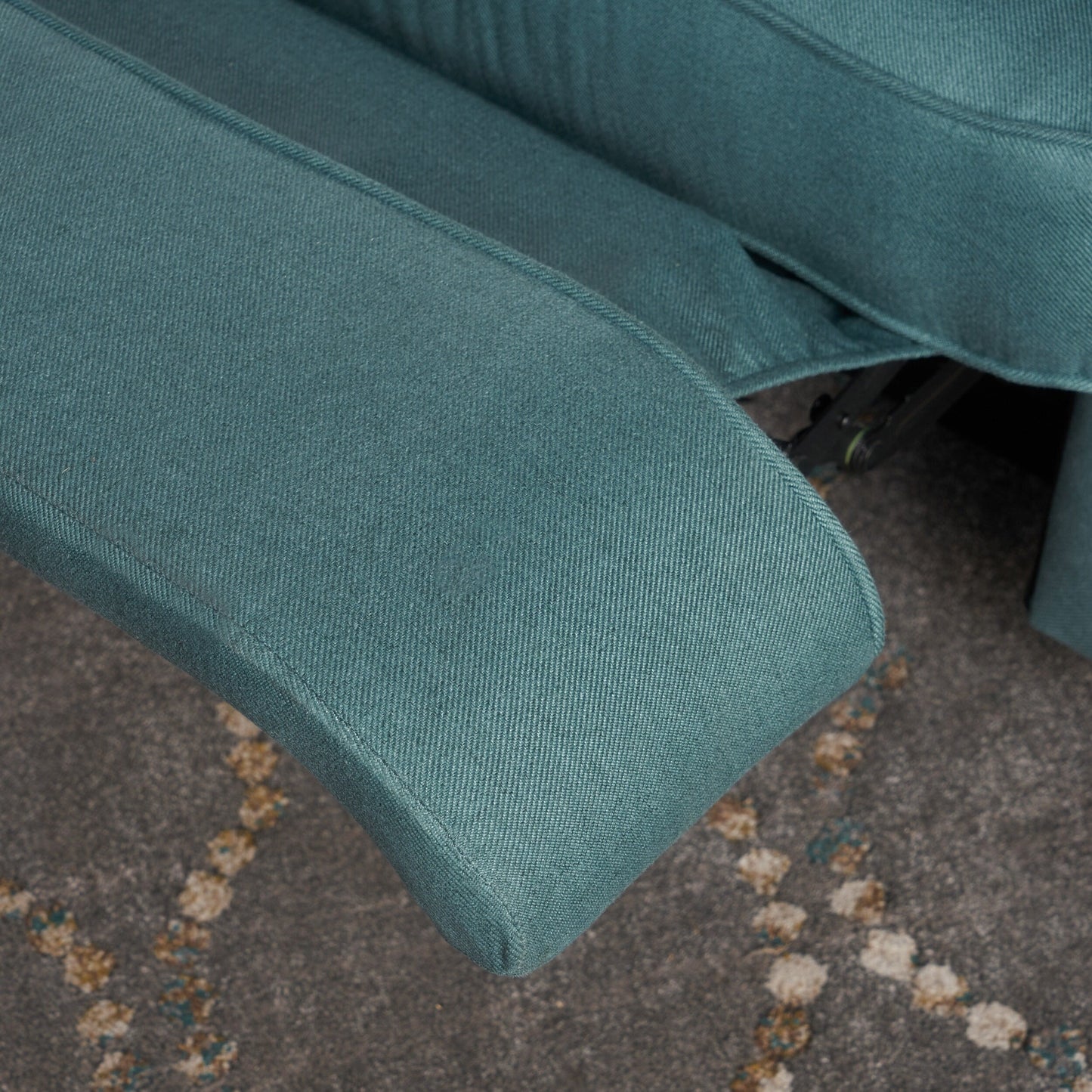Roomfitters Electric Recliner with Copper Accents and Soft Upholstery, Comfortable Lounge Chair for Living Room, Teal
