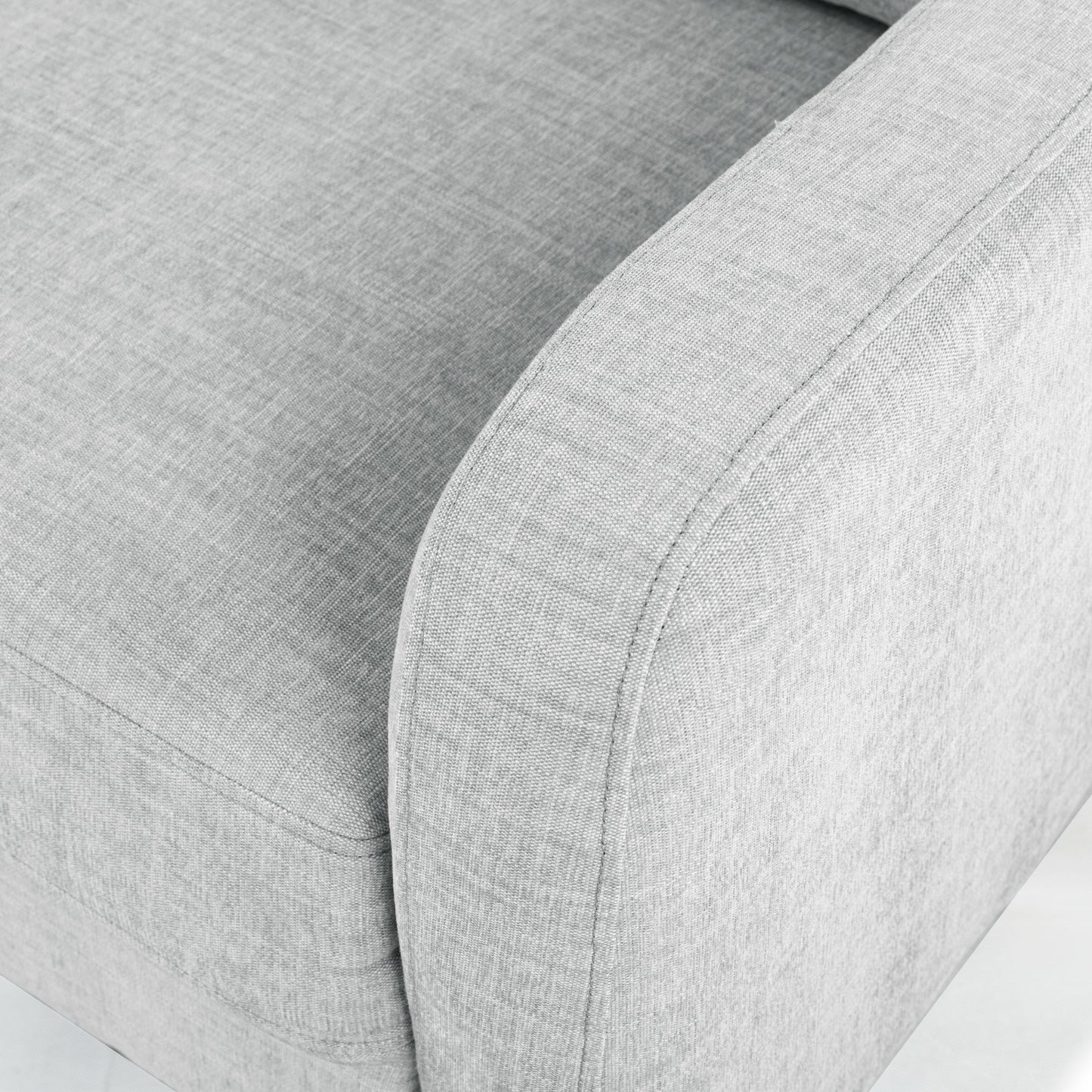 SAFAVIEH Couture Nathaniel Tufted Back 3 Seater Sofa - 77W x 32D x 34H
