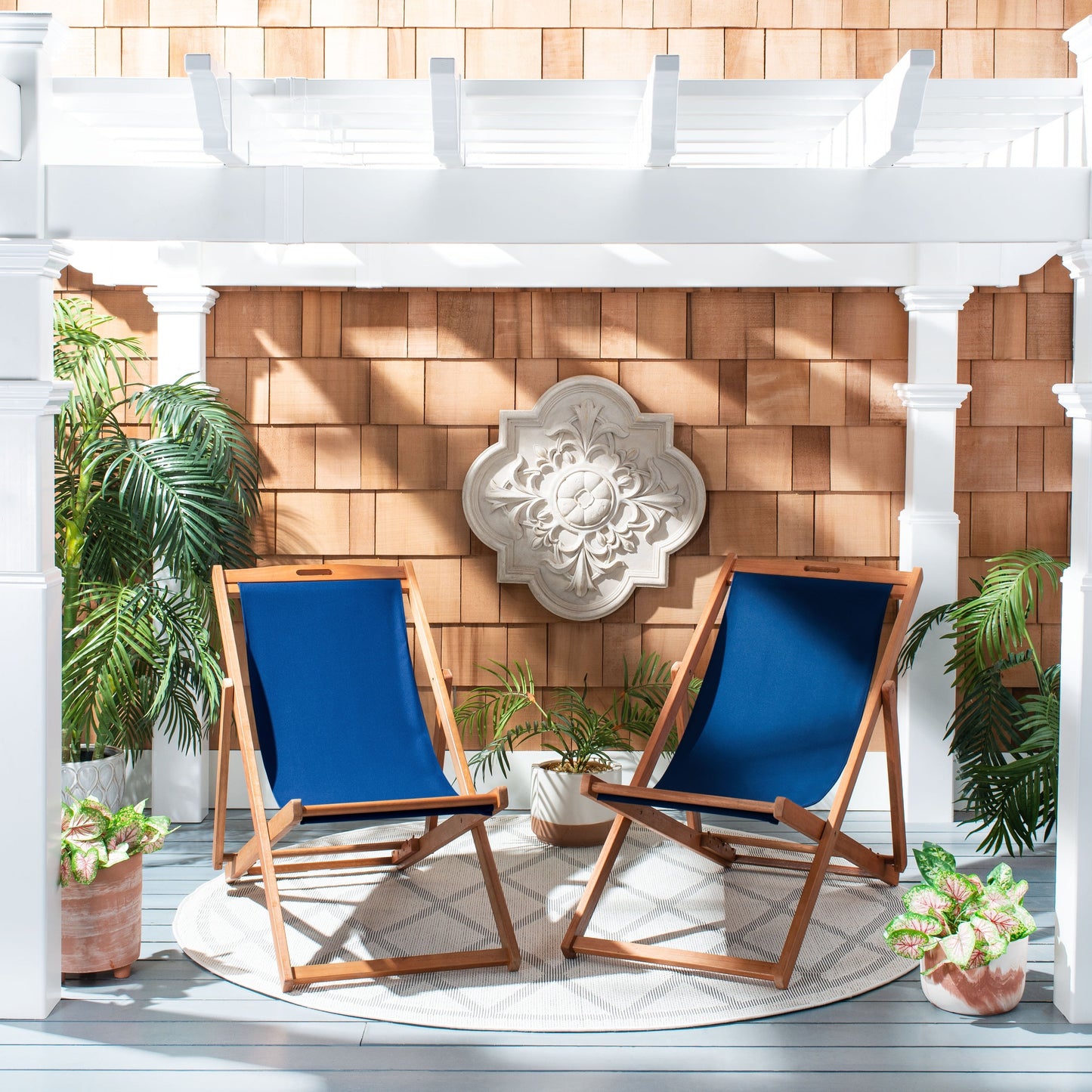 SAFAVIEH Outdoor Natalya Foldable Sling Chair (Set of 2) - 24W x 34D x 41H