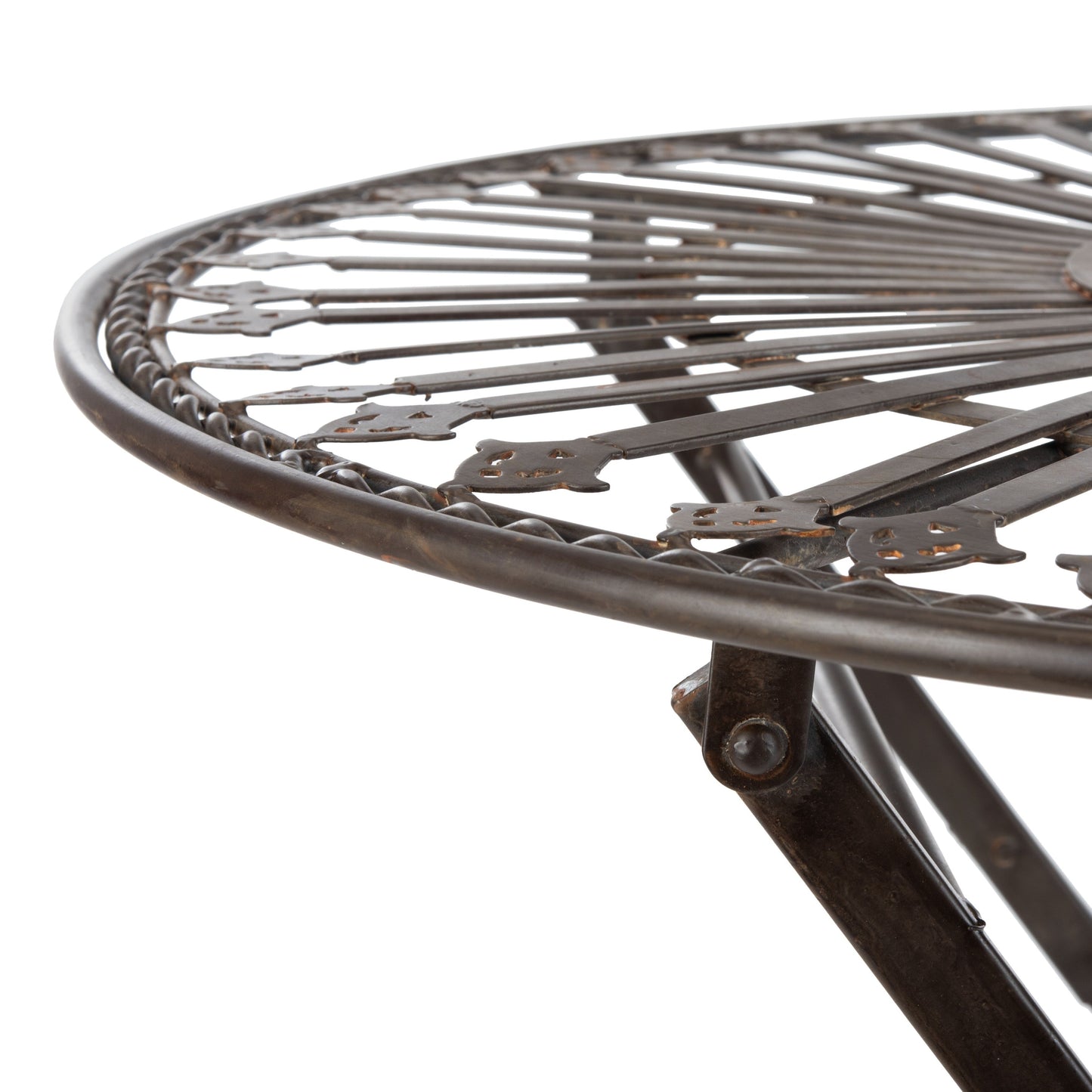 SAFAVIEH Outdoor Saige Victorian Iron 3-Piece Bistro Set - 28Wx28Dx38H
