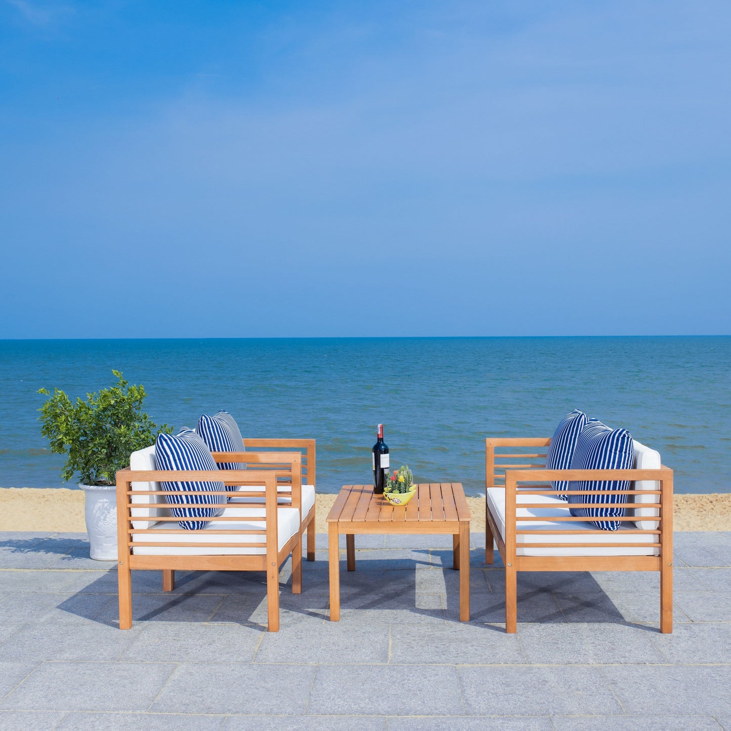 SAFAVIEH Outdoor Yoselin 4-Piece Set with Accent Pillow - 51W x 26D x 26H