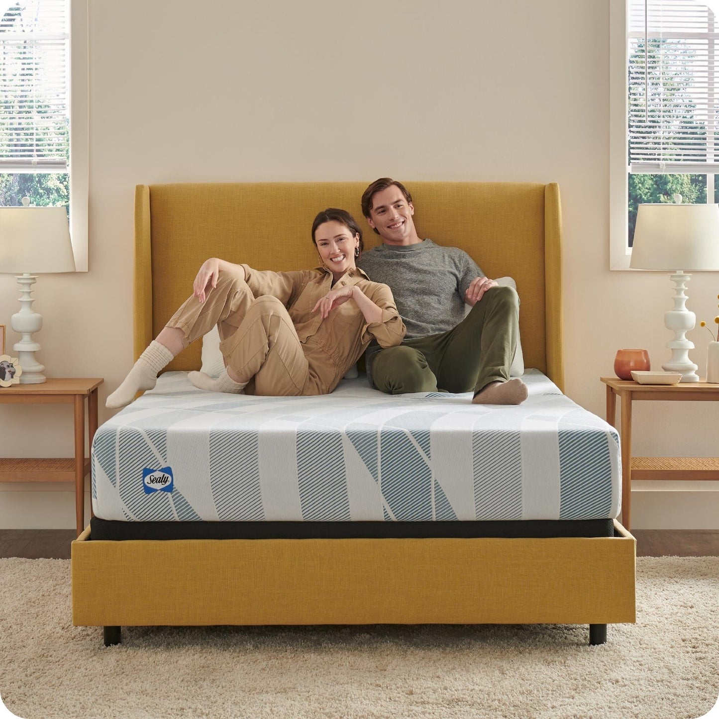 Sealy Dreamlife 10 Hybrid Mattress-in-a-Box