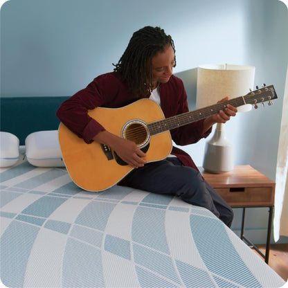 Sealy Dreamlife 14 Hybrid Mattress-in-a-Box