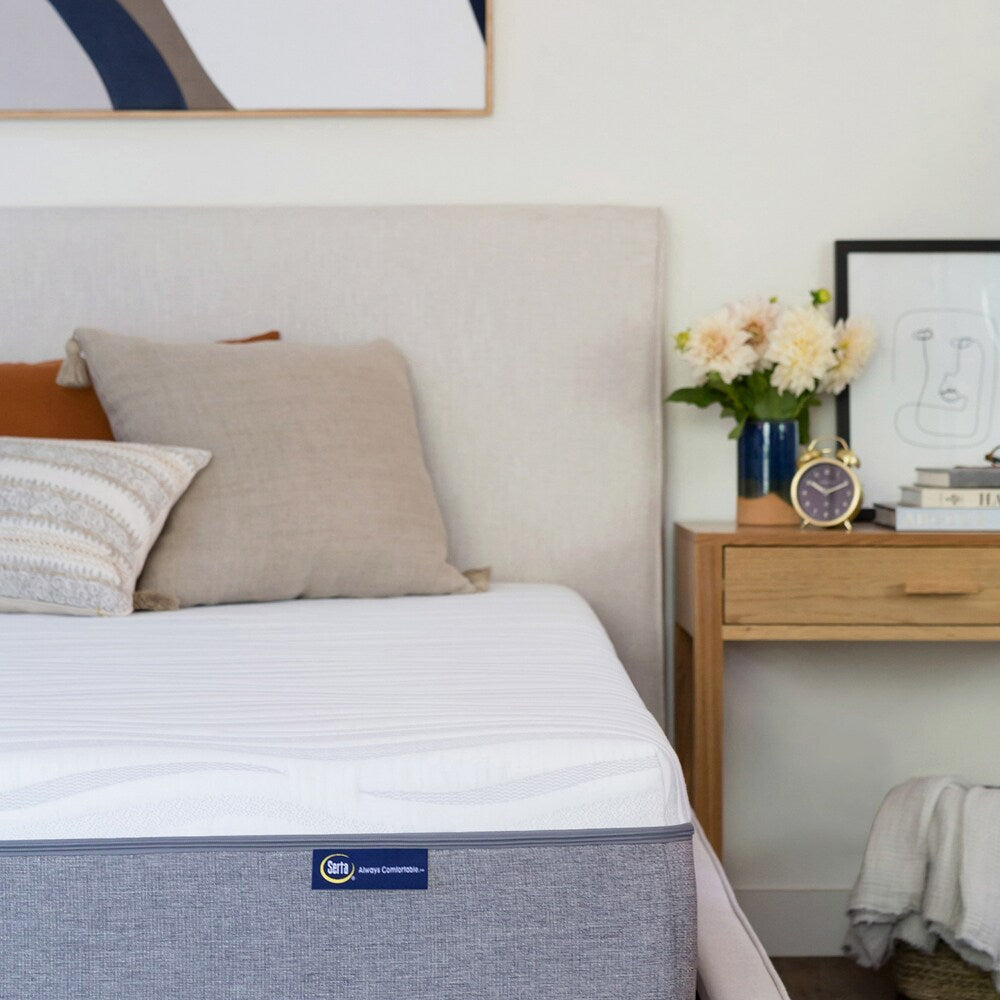 Serta 12-inch Gel Memory Foam King-size Mattress in a Box