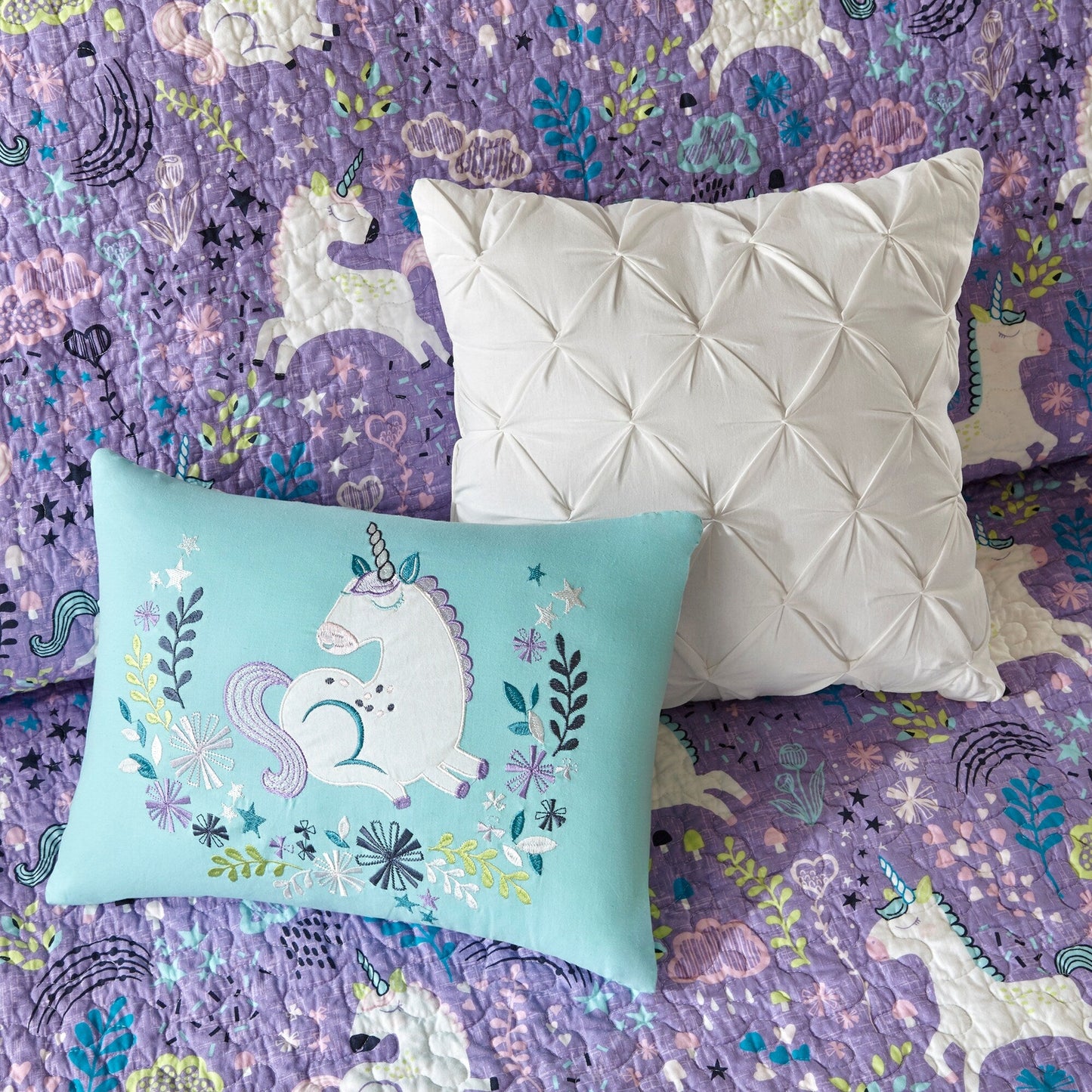 Intelligent Design Kids Ella Unicorn Reversible Cotton Quilt Set with Throw Pillows