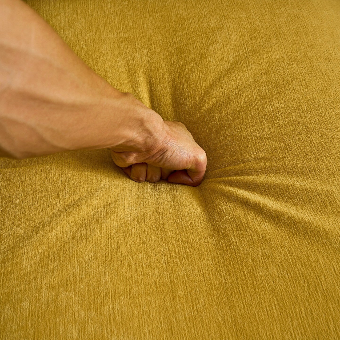 Velvet Sectional Sofas Couches with Pillow Top Arms and Upholstered Backrest, Modern L-Shaped Couches with Metal Legs