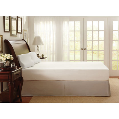 WHITE by Sarah Peyton 10-inch Traditional Plush Support King-size Memory Foam Mattress and Pillow Set