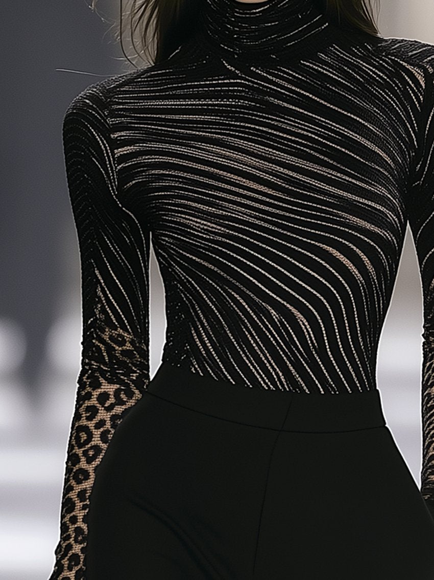 24-Hour-Shipping Black Stretch-fit T-shirt With Abstract Lines And Leopard Print